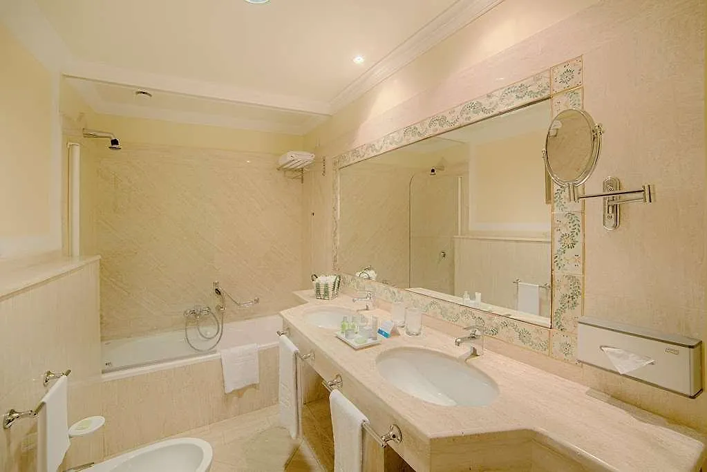 Hotel Nh Villa San Mauro Caltagirone Italien