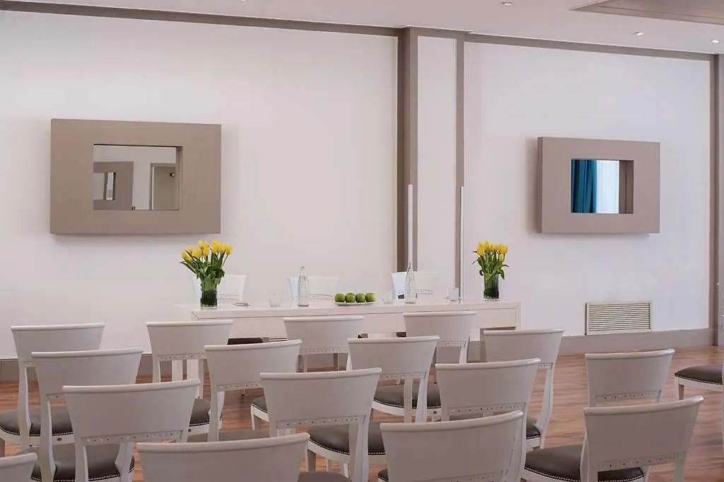 Hotel Nh Villa San Mauro Caltagirone
